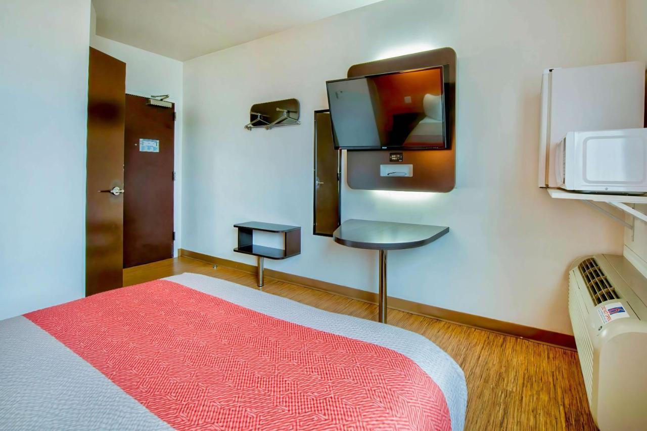 Motel 6-Eagle Pass, TX - Lakeside Esterno foto