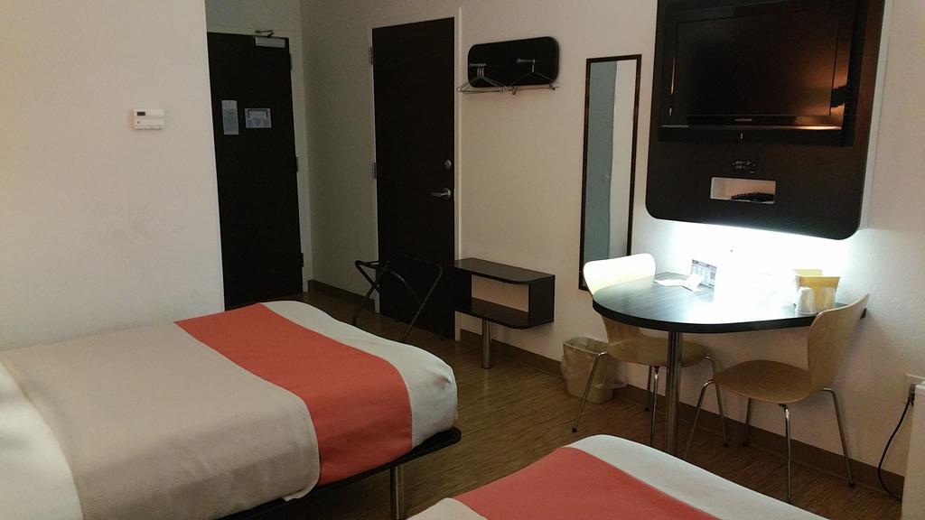 Motel 6-Eagle Pass, TX - Lakeside Esterno foto
